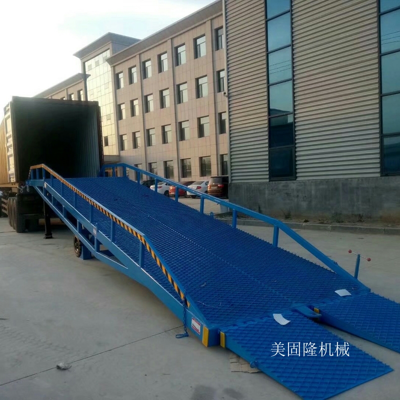陵水移动式液压登车桥厂家